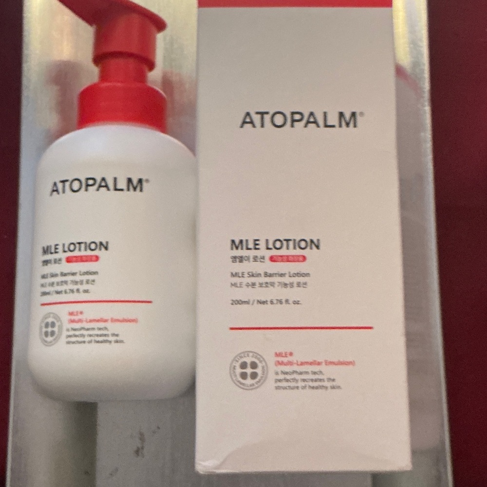 ATOPALM MLE Lotion Bottle with Red Pump - Lightweight Emulsion